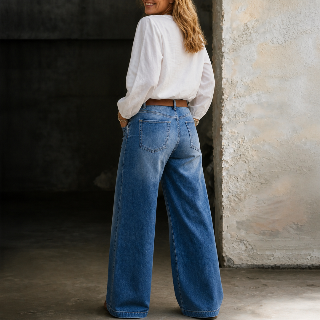 Dominique | Vintage Farmerke sa Visokim Strukom