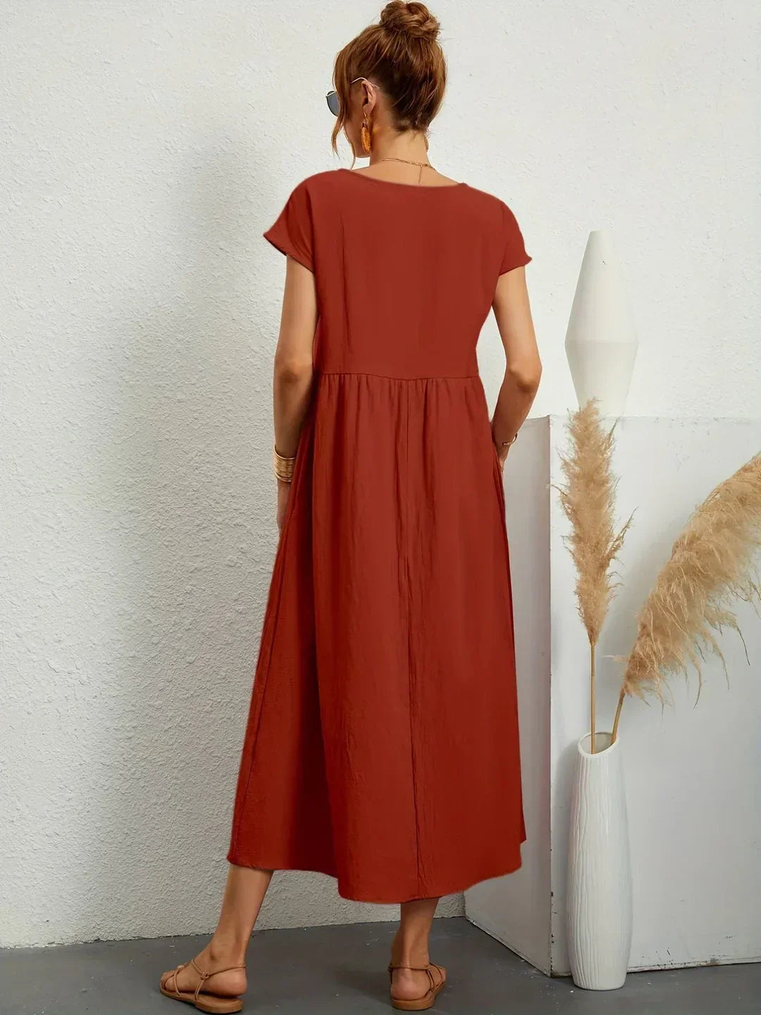 Milena  Midi haljina tečne elegancije