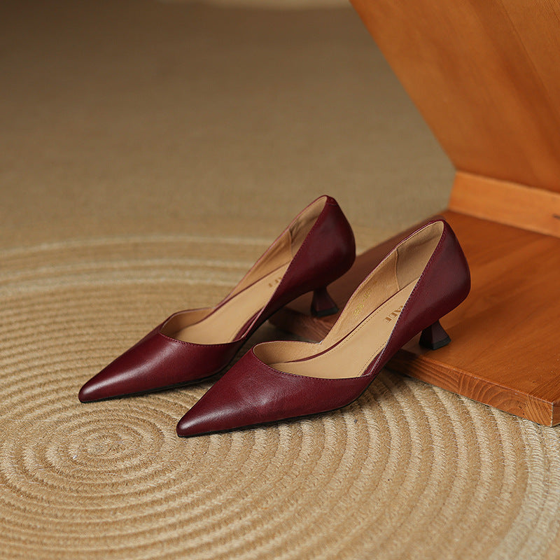 Geraldine kožne cipele sa kitten potpeticama