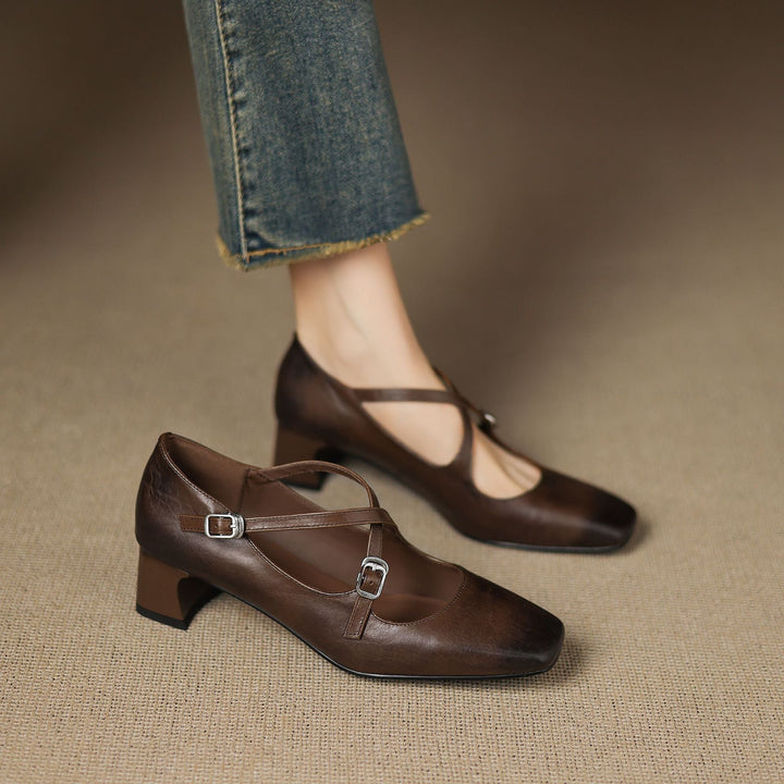 Jocelyne Kožne Kitten Heels