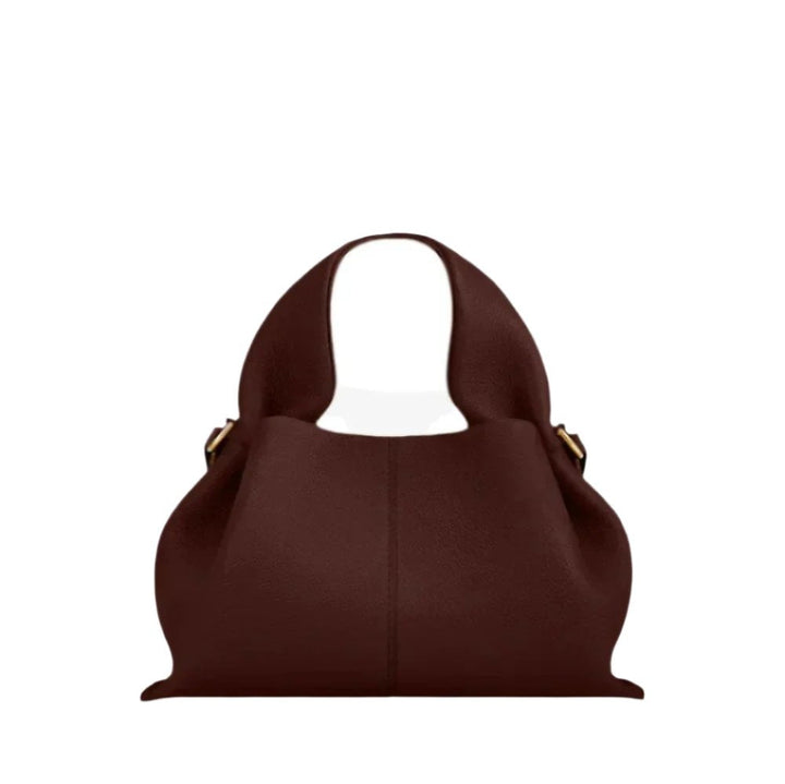 Carlotta | Stylish Travel Companion