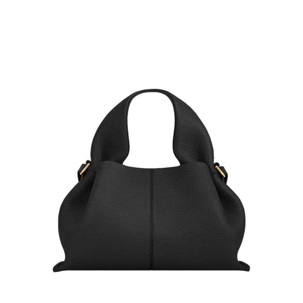 Carlotta | Stylish Travel Companion